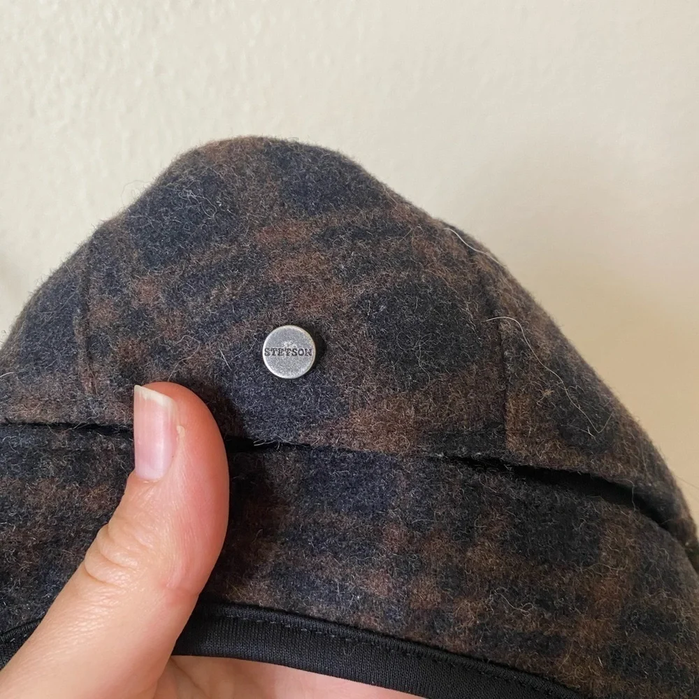 Stetson Men’s Wool Blend Plaid Newsboy Cap with Earflap Vintage Driving Hat